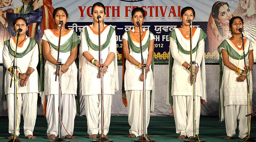 Group song event in youth Festival 2012